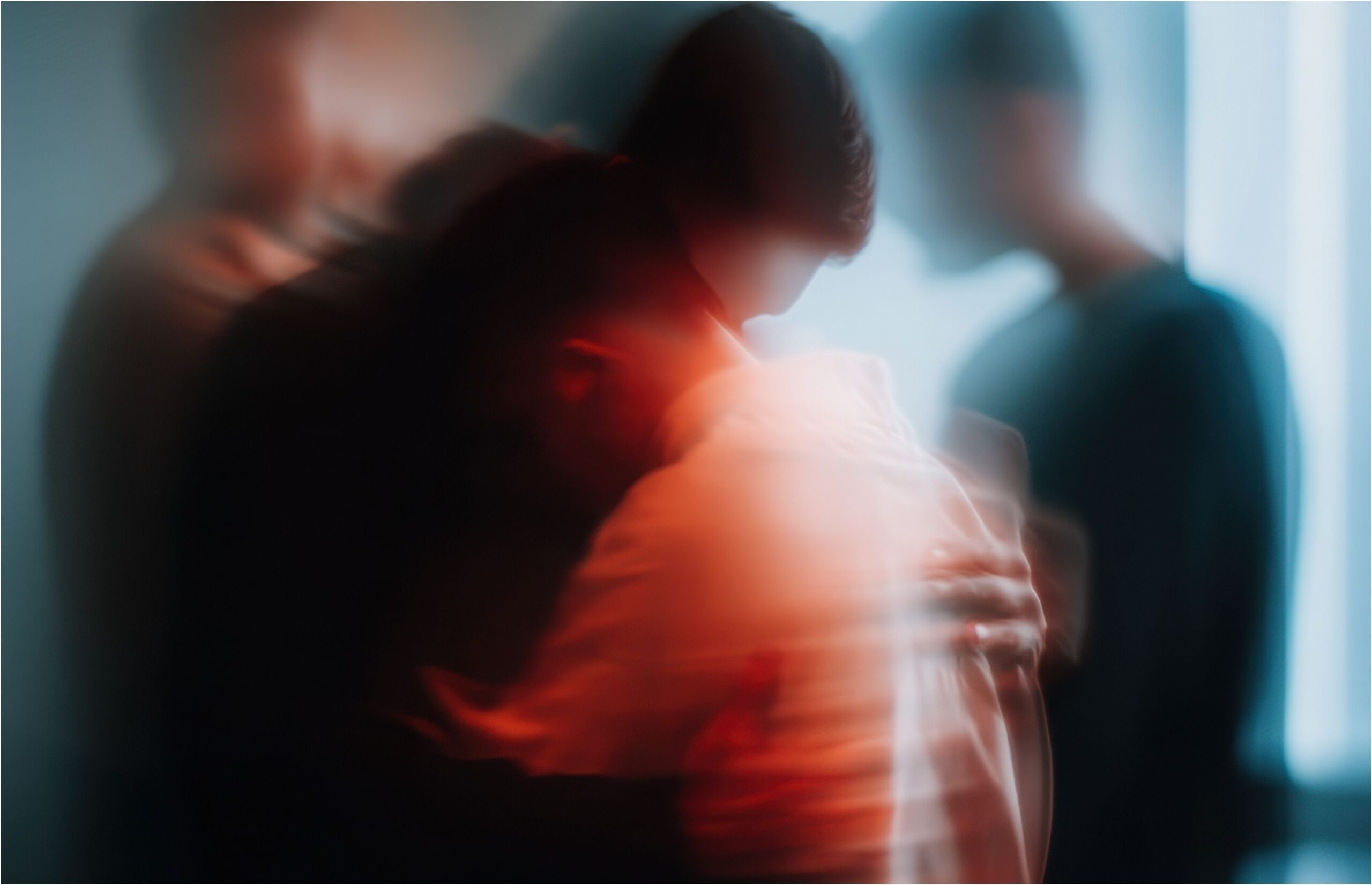 Lead-Gen-Blank-Reverse blurred image of hugging people